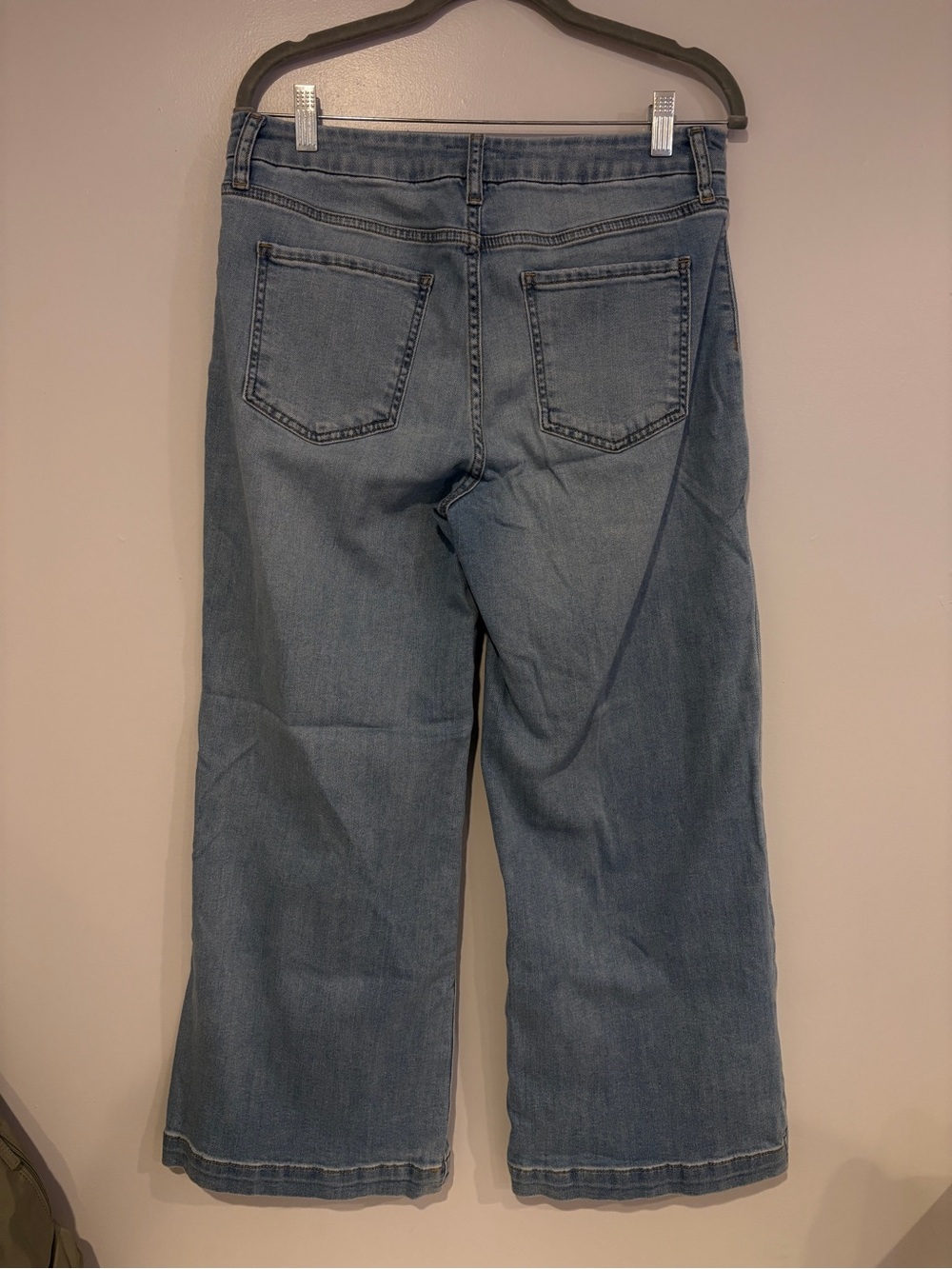 Kut from the Kloth Light Wash Wide-Leg Jeans - Picture 2 of 4